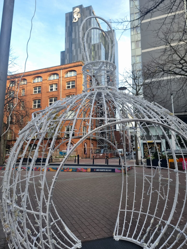 3D Walk-through Bauble - with Stars