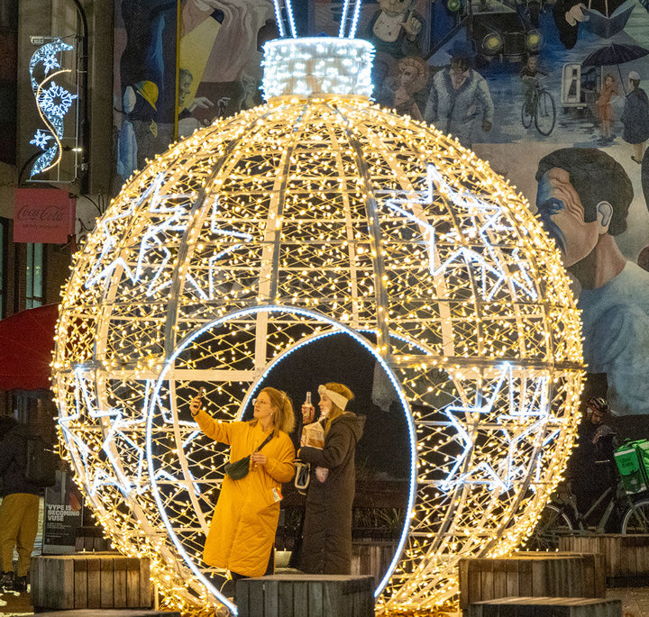 3D Walk-through Bauble - with Stars