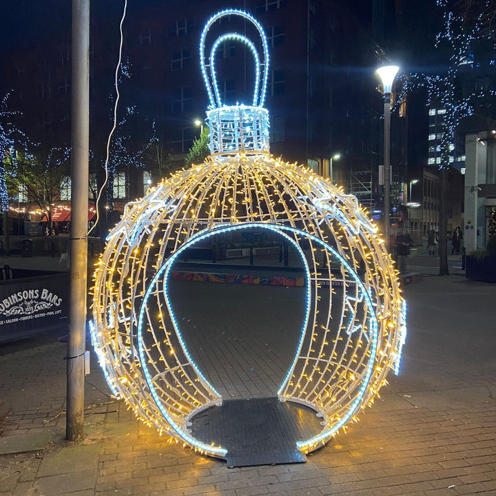 3D Walk-through Bauble - with Stars
